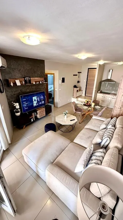 Apartment Gabrielle With Private Parking Croatia